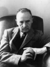 Fallece escritor francés Julien Gracq