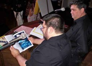 Suscribete a Akerunoticias