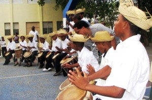 Suscribete a Akerunoticias