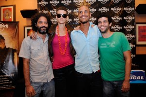 Suscribete a Akerunoticias