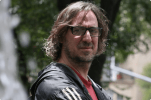 Suscríbete a Akerunoticias